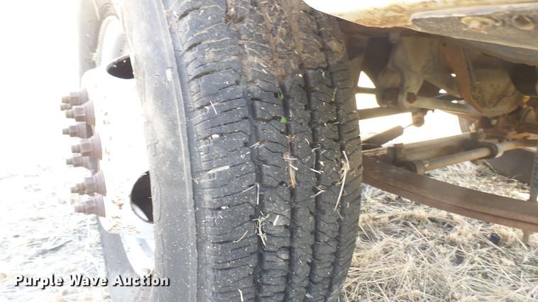 image for item DC1759 1994 Ford F450 Super Duty XL utility truck