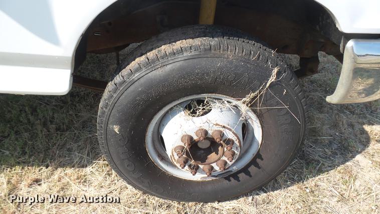 image for item DC1759 1994 Ford F450 Super Duty XL utility truck