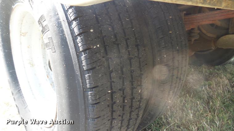 image for item DC1759 1994 Ford F450 Super Duty XL utility truck