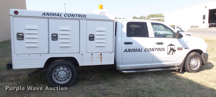 image for item DC1760 2011 Dodge Ram 2500HD Crew Cab animal control pickup truck