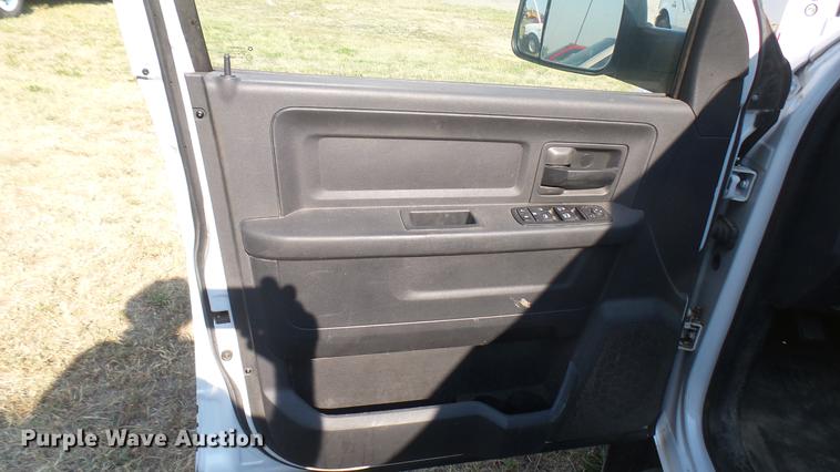 image for item DC1760 2011 Dodge Ram 2500HD Crew Cab animal control pickup truck