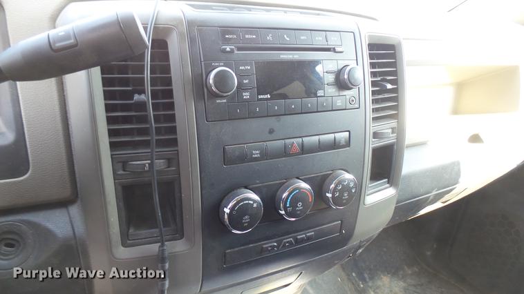 image for item DC1760 2011 Dodge Ram 2500HD Crew Cab animal control pickup truck