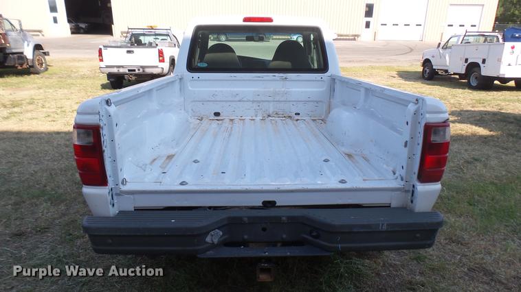 image for item DC1761 2002 Ford Ranger SuperCab pickup truck