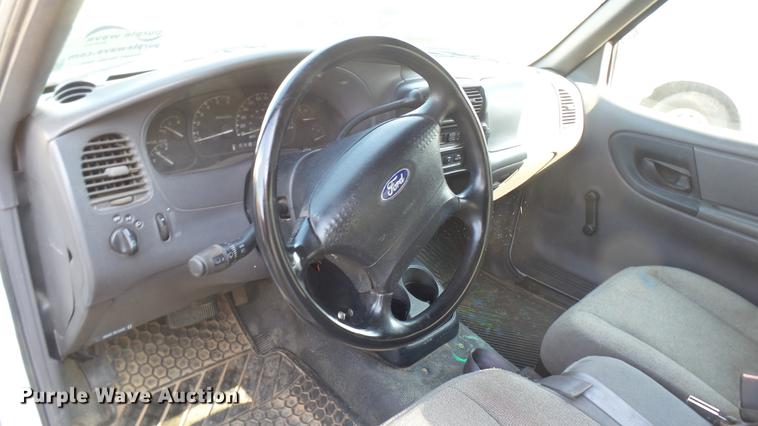 image for item DC1761 2002 Ford Ranger SuperCab pickup truck