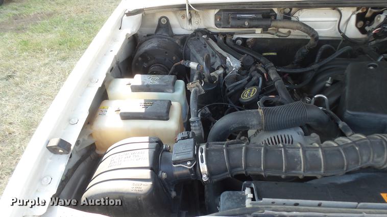 image for item DC1761 2002 Ford Ranger SuperCab pickup truck