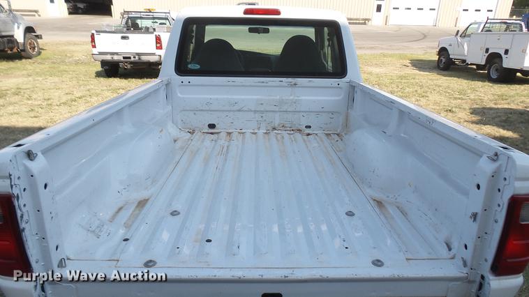 image for item DC1761 2002 Ford Ranger SuperCab pickup truck