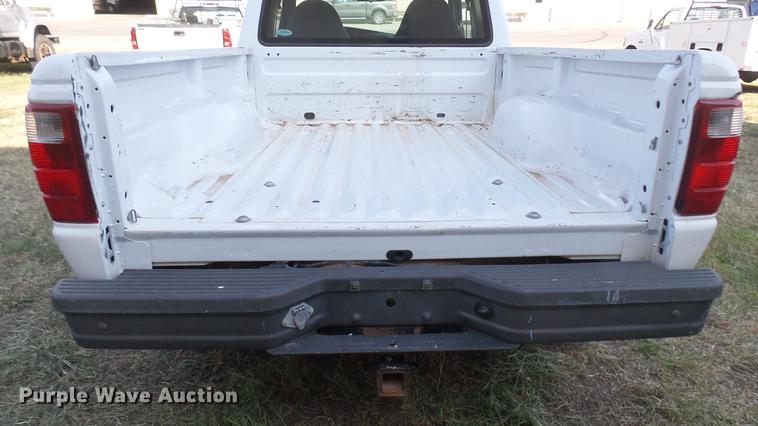 image for item DC1761 2002 Ford Ranger SuperCab pickup truck