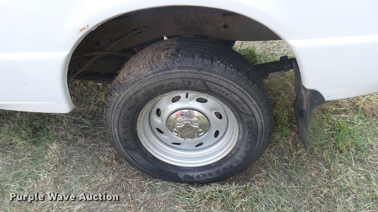 image for item DC1761 2002 Ford Ranger SuperCab pickup truck