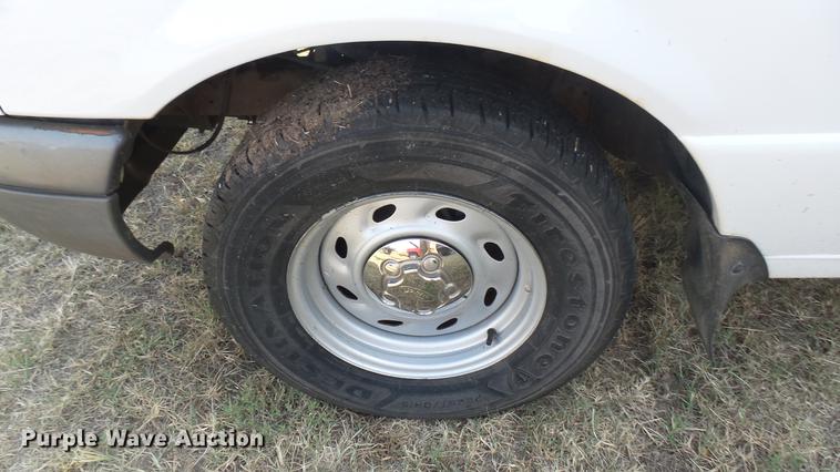 image for item DC1761 2002 Ford Ranger SuperCab pickup truck