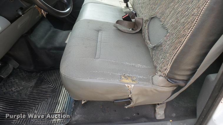 image for item DC1769 2005 Ford F350 Super Duty Crew Cab pickup truck