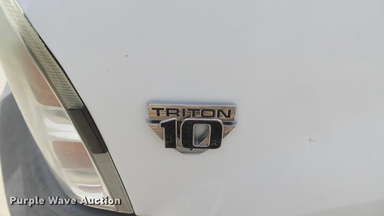 image for item DC1769 2005 Ford F350 Super Duty Crew Cab pickup truck