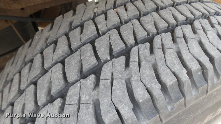 image for item DC1769 2005 Ford F350 Super Duty Crew Cab pickup truck