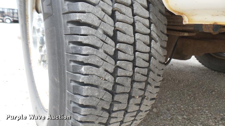 image for item DC1769 2005 Ford F350 Super Duty Crew Cab pickup truck