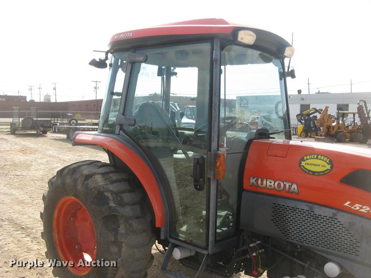 image for item DC2488 Kubota L5240 HST MFWD tractor