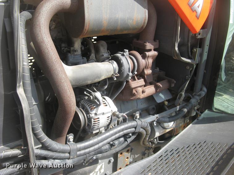 image for item DC2488 Kubota L5240 HST MFWD tractor