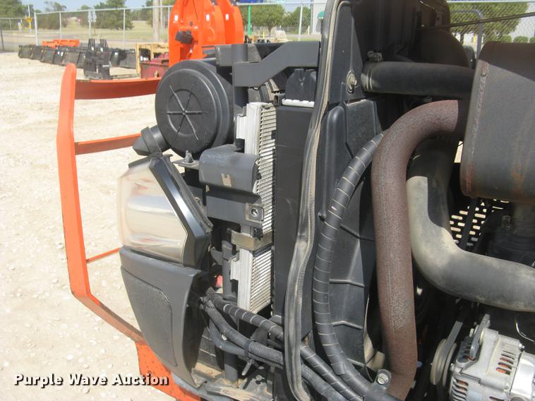 image for item DC2488 Kubota L5240 HST MFWD tractor