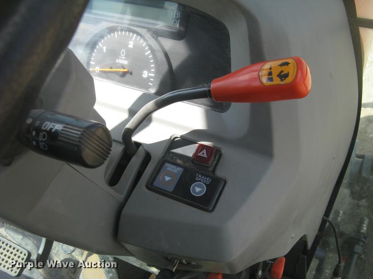 image for item DC2488 Kubota L5240 HST MFWD tractor