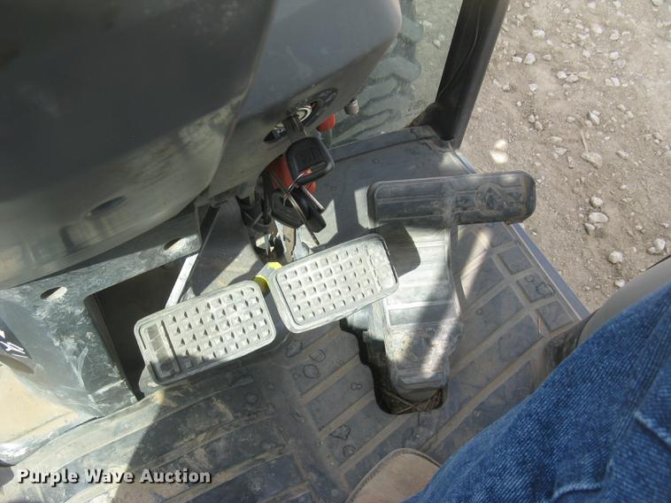 image for item DC2488 Kubota L5240 HST MFWD tractor