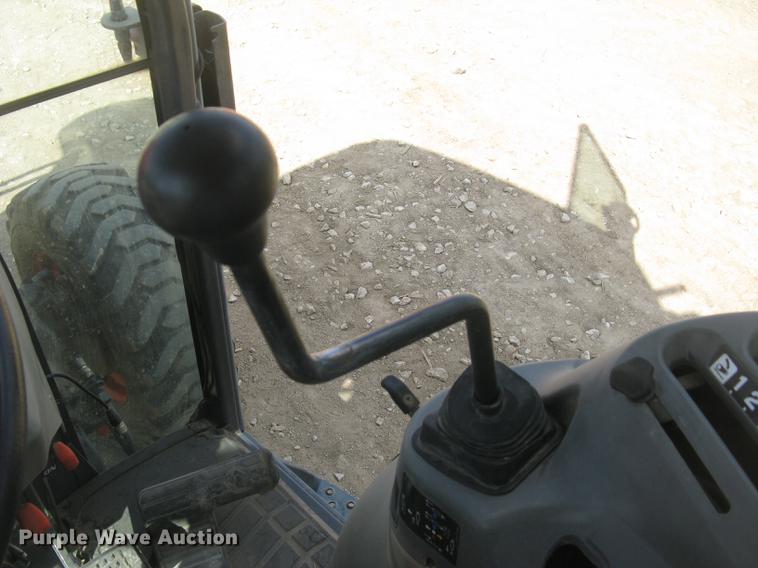 image for item DC2488 Kubota L5240 HST MFWD tractor