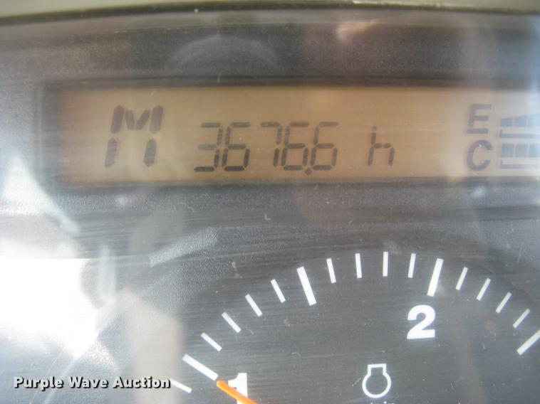 image for item DC2488 Kubota L5240 HST MFWD tractor