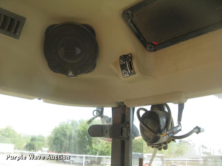 image for item DC2488 Kubota L5240 HST MFWD tractor