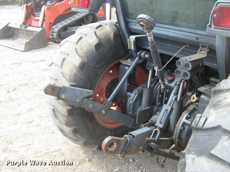 image for item DC2488 Kubota L5240 HST MFWD tractor