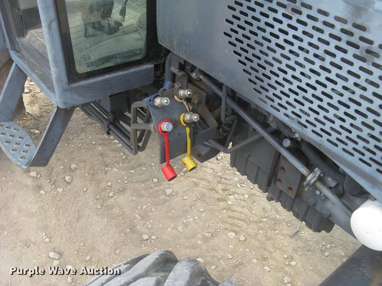 image for item DC2488 Kubota L5240 HST MFWD tractor