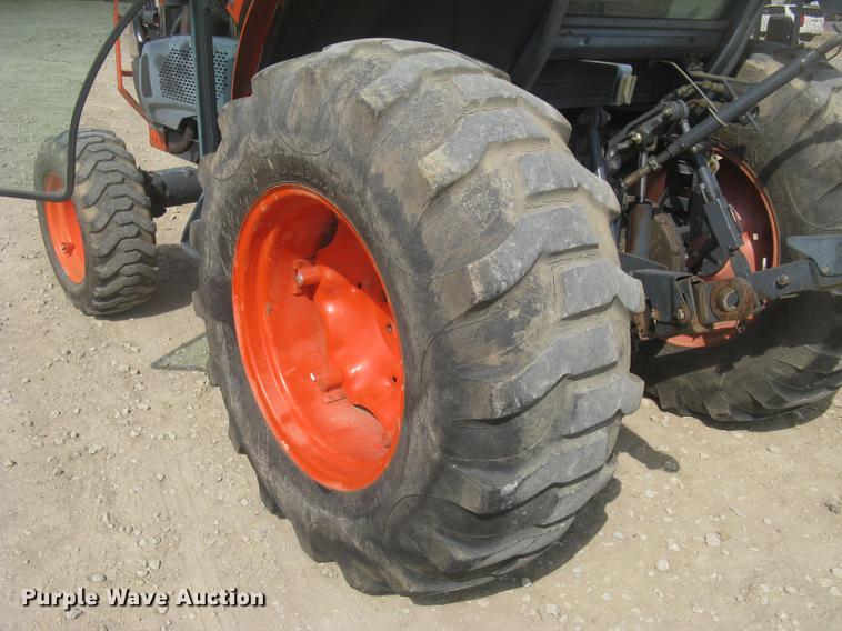 image for item DC2488 Kubota L5240 HST MFWD tractor