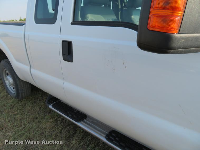 image for item DC2497 2011 Ford F250 Super Duty SuperCab pickup truck
