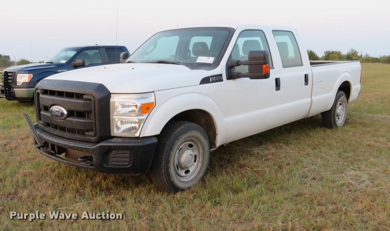 image for item DC2498 2011 Ford F250 Super Duty Crew Cab pickup truck