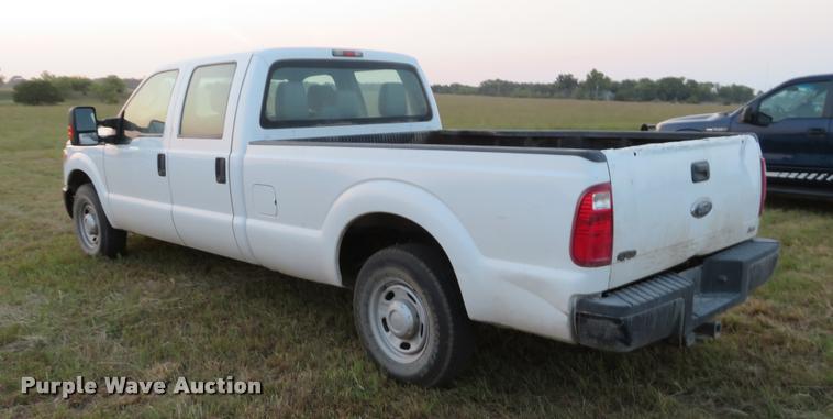 image for item DC2498 2011 Ford F250 Super Duty Crew Cab pickup truck