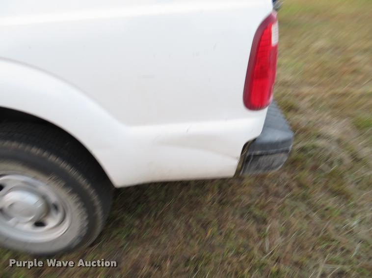image for item DC2498 2011 Ford F250 Super Duty Crew Cab pickup truck