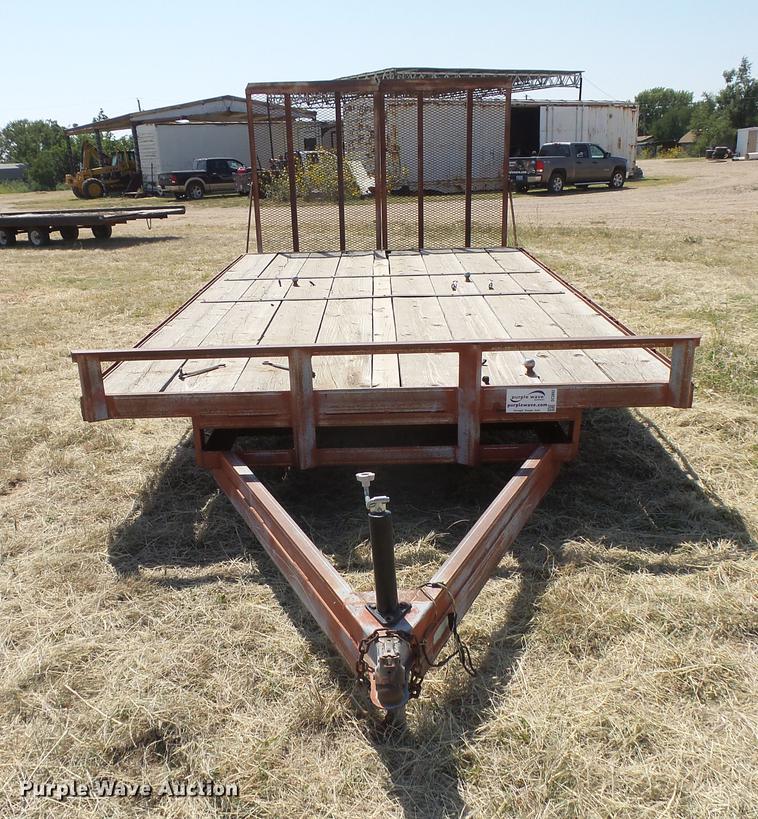 image for item DC3862 1999 Davis utility trailer
