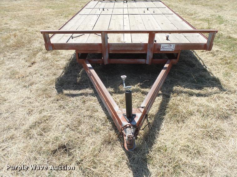 image for item DC3862 1999 Davis utility trailer