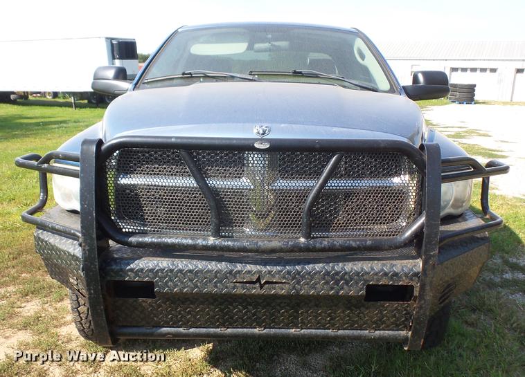 image for item DC5358 2004 Dodge Ram 2500 Quad Cab pickup truck