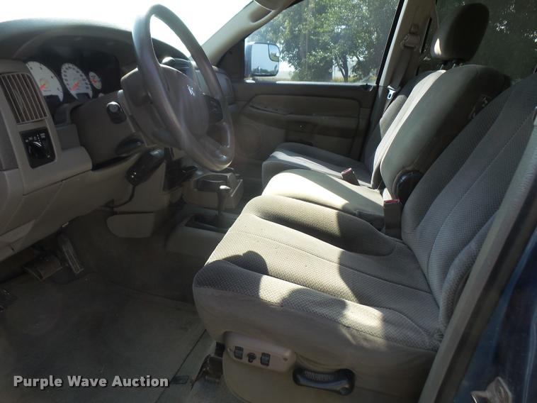 image for item DC5358 2004 Dodge Ram 2500 Quad Cab pickup truck