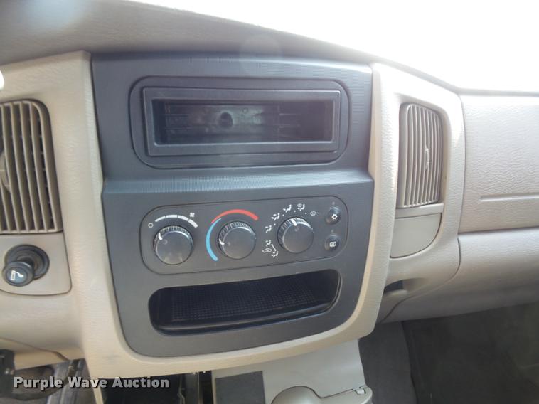 image for item DC5358 2004 Dodge Ram 2500 Quad Cab pickup truck