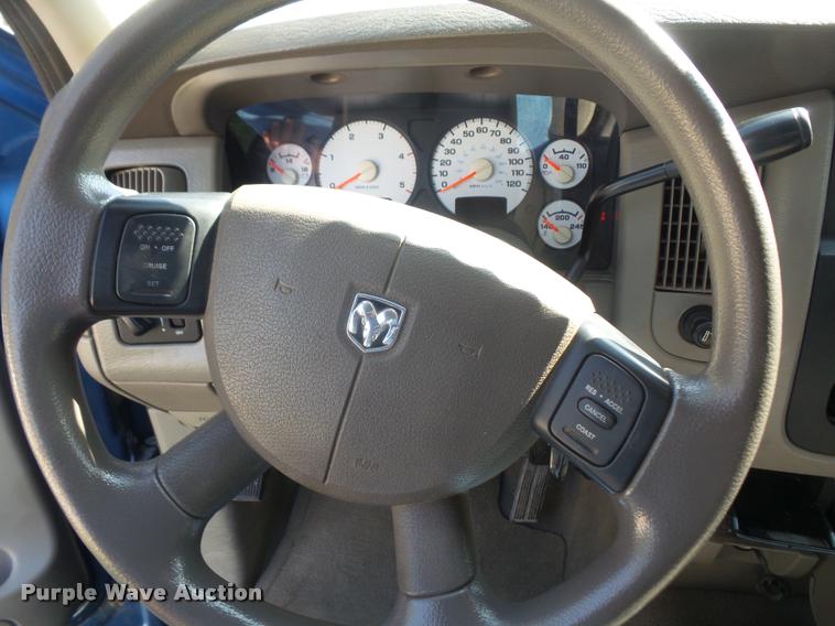image for item DC5358 2004 Dodge Ram 2500 Quad Cab pickup truck