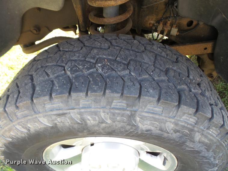 image for item DC5358 2004 Dodge Ram 2500 Quad Cab pickup truck