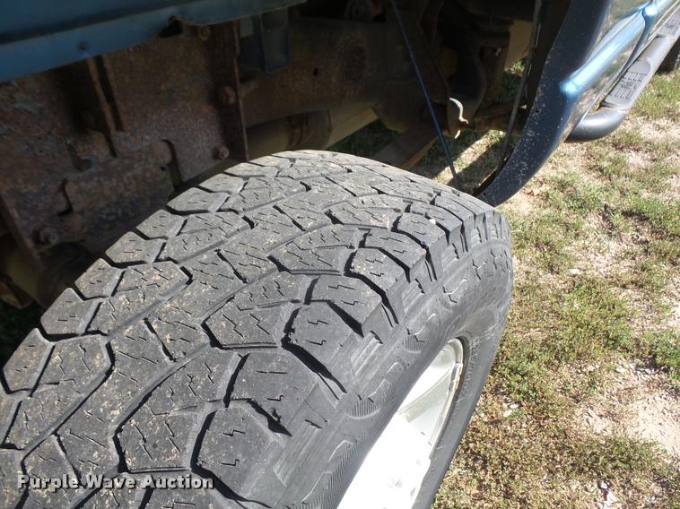 image for item DC5358 2004 Dodge Ram 2500 Quad Cab pickup truck