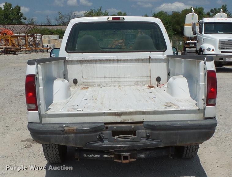 image for item DC5464 2001 Ford F250 Super Duty pickup truck