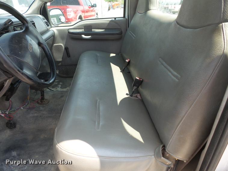 image for item DC5464 2001 Ford F250 Super Duty pickup truck