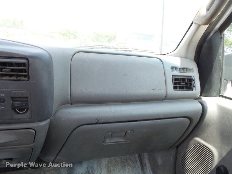 image for item DC5464 2001 Ford F250 Super Duty pickup truck