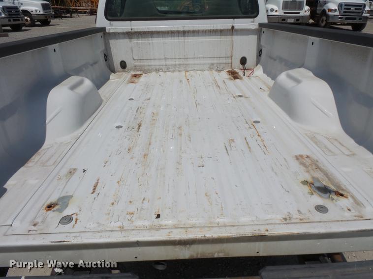 image for item DC5464 2001 Ford F250 Super Duty pickup truck