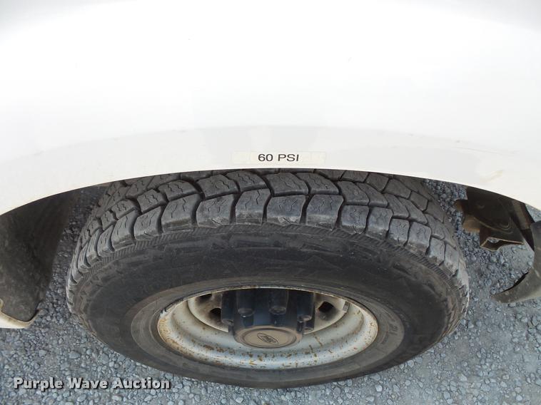 image for item DC5464 2001 Ford F250 Super Duty pickup truck