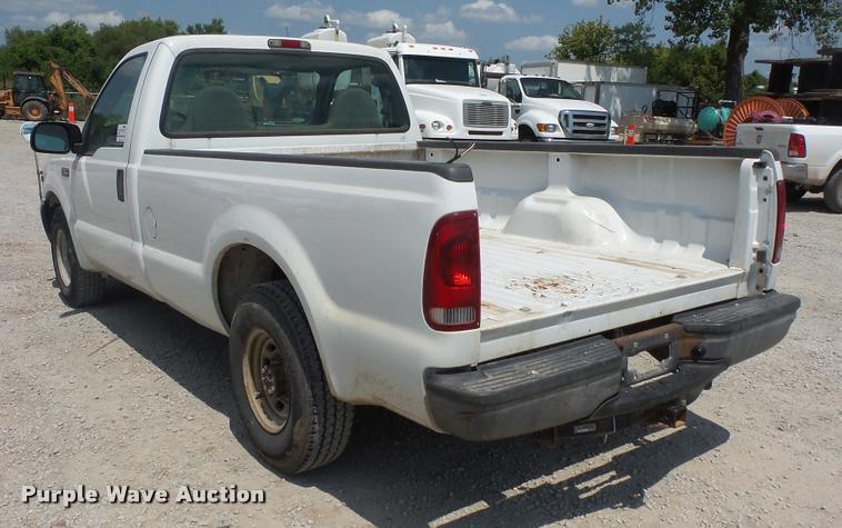 image for item DC5465 2000 Ford F250 Super Duty pickup truck