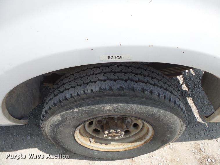 image for item DC5465 2000 Ford F250 Super Duty pickup truck