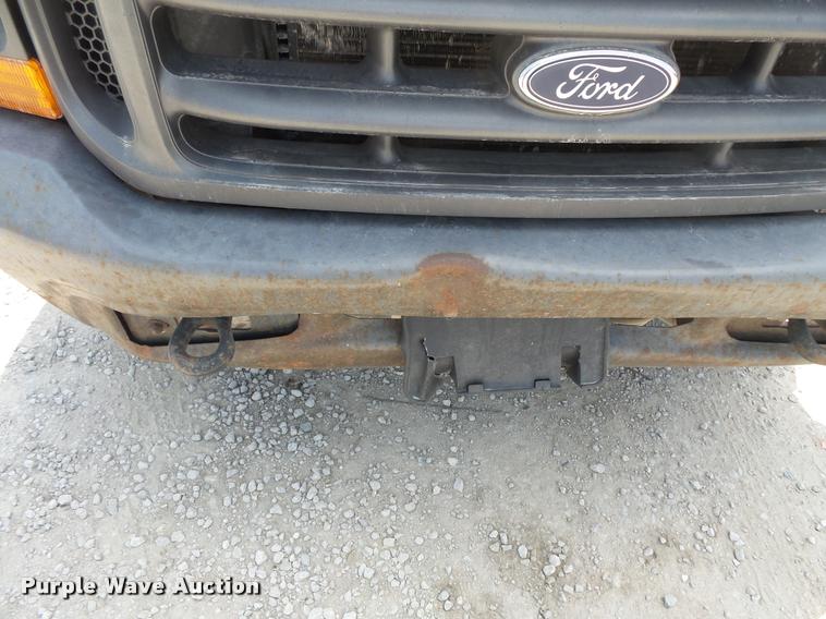 image for item DC5465 2000 Ford F250 Super Duty pickup truck