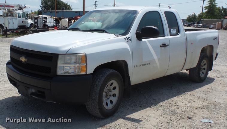 image for item DC5471 2008 Chevrolet Silverado 1500 Ext. Cab pickup truck