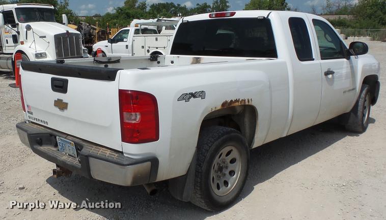 image for item DC5471 2008 Chevrolet Silverado 1500 Ext. Cab pickup truck